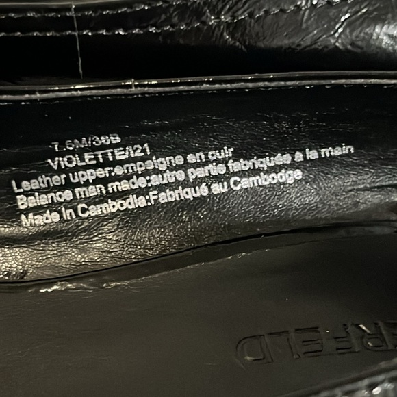 Karl Lagerfeld black textured heels, size 7 1/2M - Picture 5 of 12